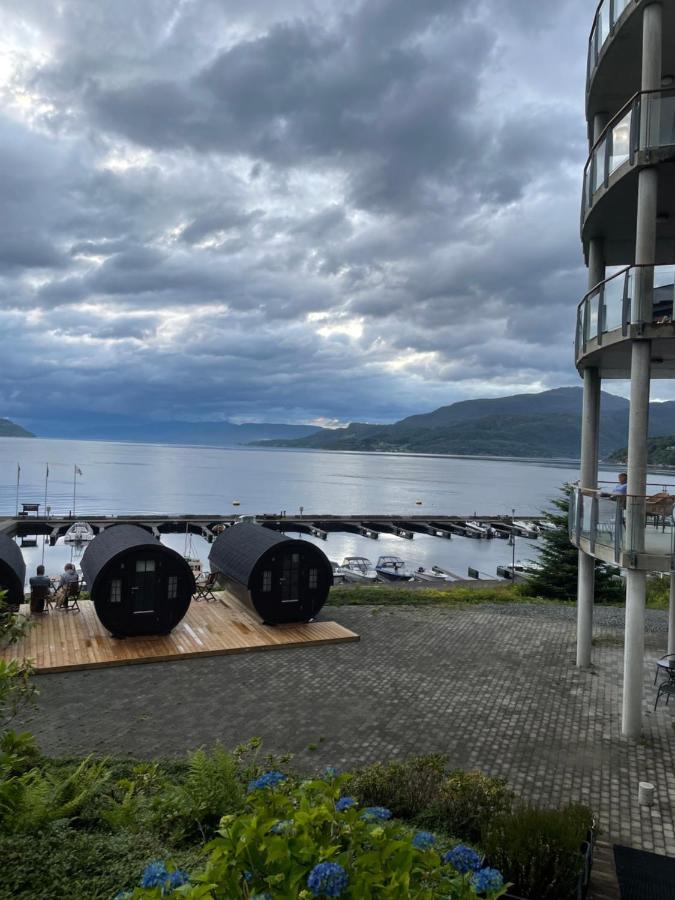 Sleeping Barrel Lodge Smaken Av Ryfylke Event As, Drives Ikke Som Hotell Hjelmeland Exteriér fotografie